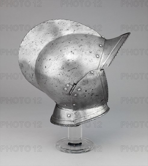 Burgonet, 1550/60, South German, Southern Germany, Steel and leather, H. 22 cm (8 5/8 in.)