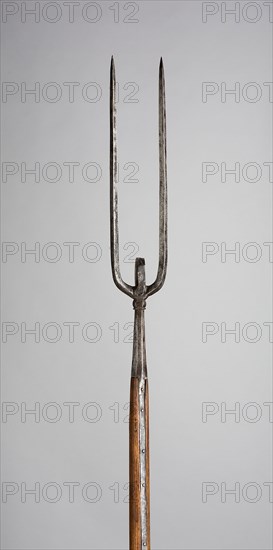 Military Fork, 1600/1700, French, France, Steel, wood (oak), and brass, L. 223.5 cm (88 in.)