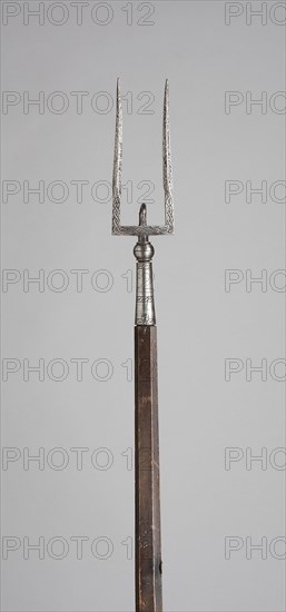 Military Fork, 1600/1700, French, France, Steel and wood (modern pine), Blade with socket L. 29.8 cm (11 3/4 in.)