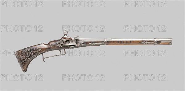 Miquelet Carbine, 1680/1700, Spanish, Ripoll, Spain, Steel, iron, walnut, L. 86 cm (33 7/8 in.)
