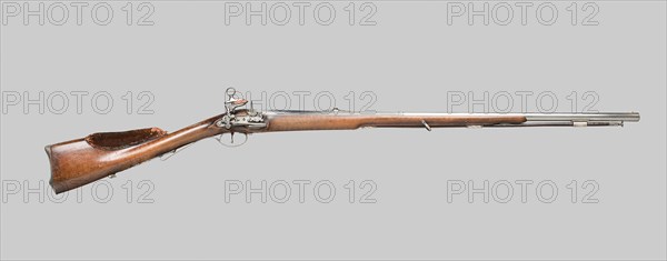 Flintlock Fowling Gun with Miquelet Lock, 1750, Augustin Hortiz, Spanish, Madrid, active 1740-died 1771, Madrid, Steel, iron, brass, gold, silver, walnut, velvet, and horn, L. 126.2 cm (49 11/16 in.)