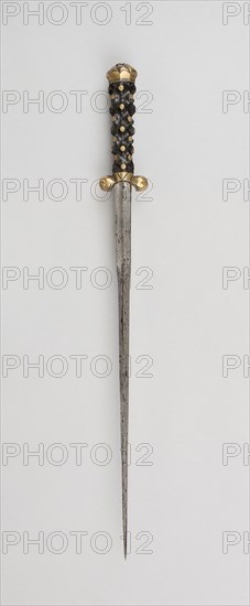 Ballock Dagger, early 16th century, North European, possibly French, Bourgogne, Bourgogne, Wood and brass, L. 47.3 cm (18 5/8 in.)