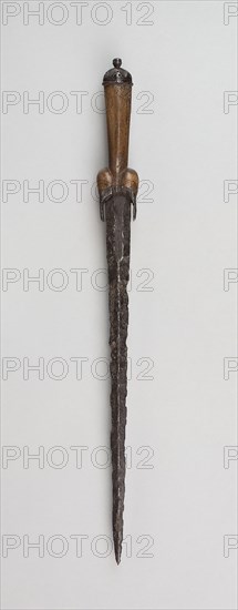 Ballock Dagger, c. 1500, North European, possibly Flemish, Northern Europe, Ivy root and bone, L. 47 cm (18 1/2 in.)