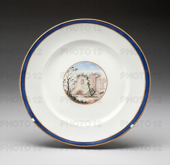 Plate, Early 19th century, Italy, Naples, Naples, Soft-paste porcelain with polychrome enamels and gilding, Diam. 24.3 cm (9 9/16 in.)