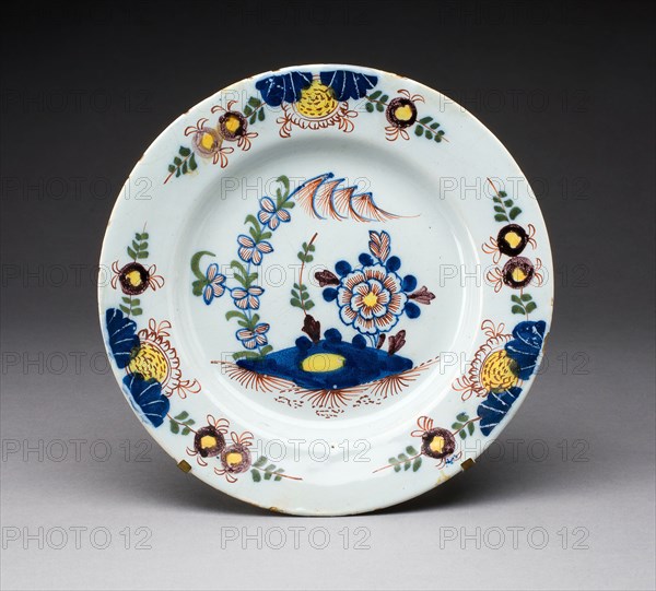 Plate, c. 1750, England, Lambeth, Lambeth, Tin-glazed earthenware (Delftware), Diam. 22.8 cm (9 in.)