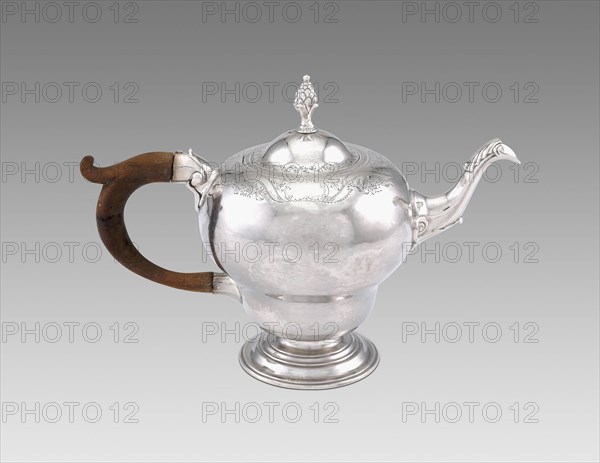 Teapot, 1761/74, Benjamin Burt, American, 1729–1805, Boston, Silver, with mahogany, 19.1 × 26.7 × 8.9 cm (7 1/2 × 10 1/2 × 3 1/2 in.)