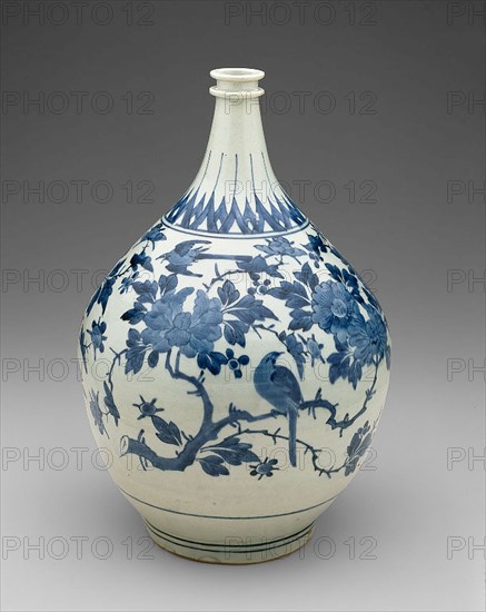 Arita-Ware Apothecary Bottle, 1670/80, Japan, Porcelain with underglaze blue decoration, 47.3 x 31.2 cm (18 5/8 x 12 1/4 in.)
