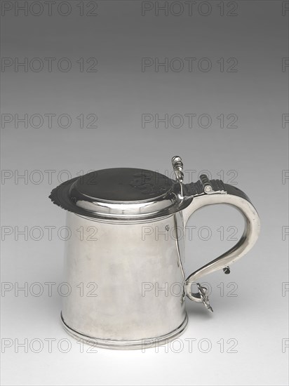 Tankard, c. 1705, Jeremiah Dummer, American, 1645–1718, Boston, Boston, Silver, 15 × 10.2 × 17.8 cm (6 × 4 5/8 × 7 1/4 in.), 687.6 g