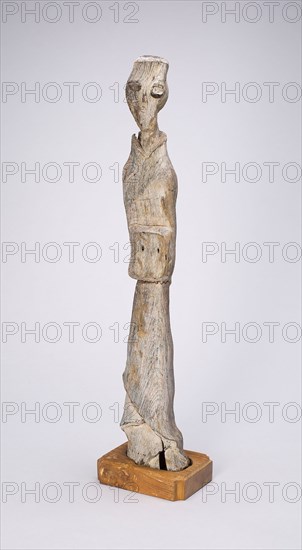 Standing Attendant (Tomb Figurine), Eastern Zhou dynasty, Warring States period (480–221 B.C.), 4th/3rd century B.C., China, Wood with traces of polychrome pigments, 49.1 × 10.3 × 6.1 cm (19 5/16 × 4 1/16 × 2 3/8 in.)
