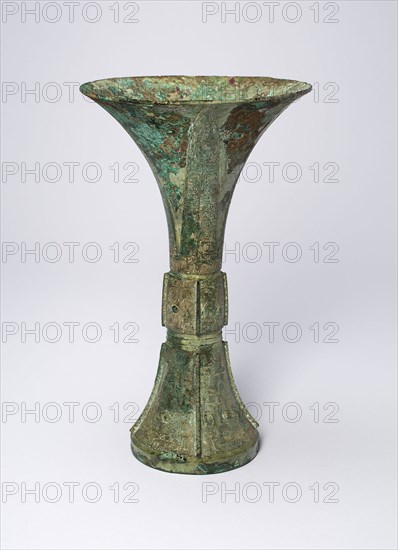 Beaker, Shang dynasty (c. 1600–1050 B.C.), China, Bronze, H. 24.1 cm (9 1/2 in.), diam. 14.3 cm (5 5/8 in.)