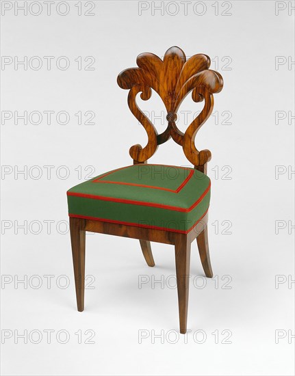 Chair, 1815/20, Vienna, Austria, Vienna, Walnut and modern replacement upholstery, 93.5 × 48.5 × 48 cm (36 13/16 × 19 1/16 × 18 15/16 in.)