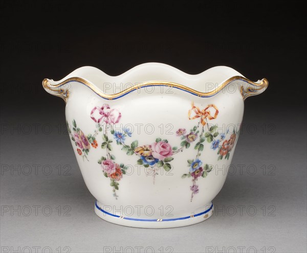 Wineglass Cooler, 1758, Sèvres Porcelain Manufactory, French, founded 1740, Painter: Pierre-Antoine Méreaud, French, active 1754-91, Sèvres, Soft-paste porcelain, polychrome enamels, and gilding, 10.6 x 16.4 x 12.7 cm (4 3/16 x 6 7/16 x 5 in.)