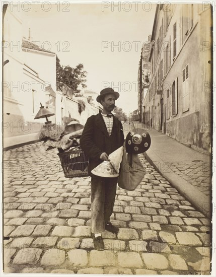 Marchand abat-jours, 1899/1900, Jean-Eugène-Auguste Atget, French, 1857–1927, France, Albumen print, 23 × 17.6 cm (image), 23 × 17.7 cm (paper)
