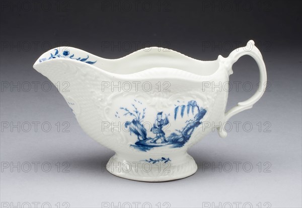 Sauceboat, c. 1765, Worcester Porcelain Factory, Worcester, England, founded 1751, Worcester, Soft-paste porcelain with underglaze blue decoration, 12 x 19.7 x 9 cm (4 3/4 x 7 3/4 x 3 1/3 in.)