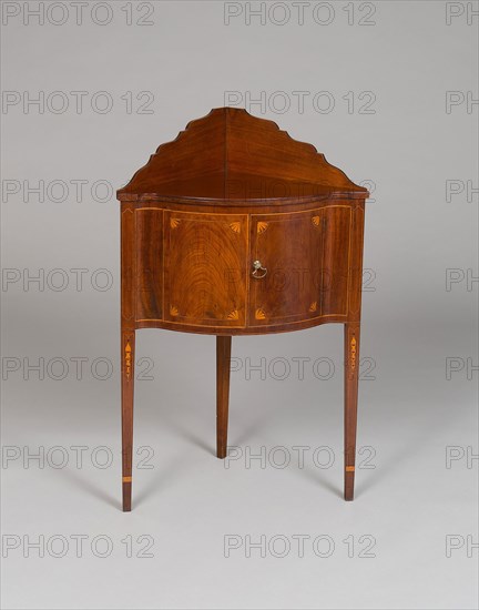 Corner Basin Stand, 1790/1800, American, 18th/19th century, New York or possibly Connecticut, Connecticut, Mahogany with white pine and cherry, and light-colored inlays, 94.3 × 59.1 × 41.9 cm (37 1/8 × 23 1/4 × 16 1/2 in.)