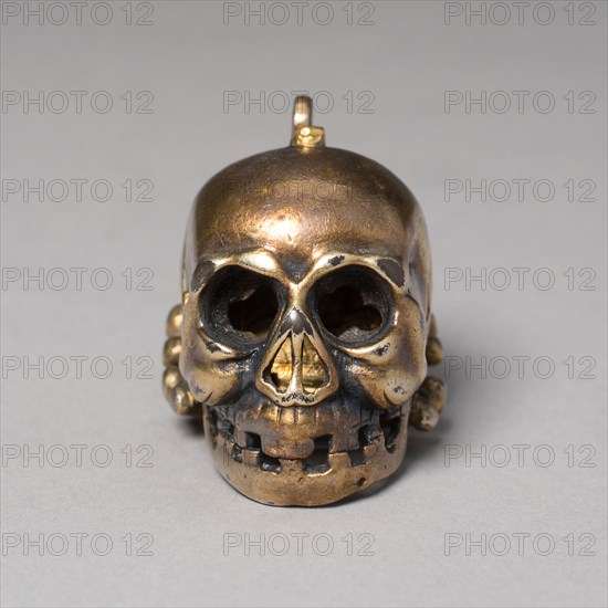 Spice Box Shaped as a Skull, 17th century, German, Germany, Silver gilt, 3.2 × 2.2 × 2.7 cm (1 7/8 × 1 1/16 × 1 1/4 in.)