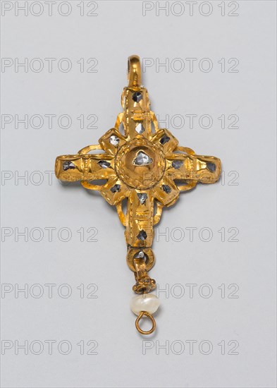 Cross, 1625-1675, European, Europe, Gold, enamel, diamonds, and pearl, 5.5 × 3 cm (2 1/4 × 1 3/16 in.)