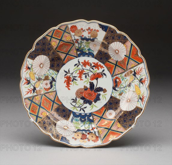 Plate, c. 1770, Worcester Porcelain Factory, Worcester, England, founded 1751, Worcester, Soft-paste porcelain, polychrome enamels and gilding, Diam. 23.5 cm (9 1/4 in.)