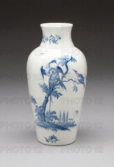 Vase, c. 1755, Worcester Porcelain Factory, Worcester, England, founded 1751, Worcester, Soft-paste porcelain, underglaze blue, H. 17.1 cm (6 3/4 in.)