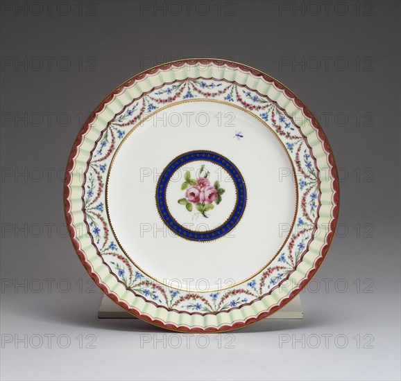Plate, 1792, Sèvres Porcelain Manufactory, French, founded 1740, Painted by Jean-Baptiste Tandart (French, active 1754/1803), Sèvres, Soft-paste porcelain, polychrome enamels, and gilding, Diam. 24.5 cm (9 5/8 in.)