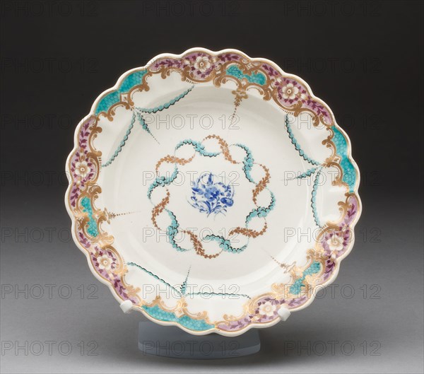 Plate, c. 1775, Worcester Porcelain Factory, Worcester, England, founded 1751, Worcester, Soft-paste porcelain with polychrome enamels and gilding, Diam. 21.6 cm (8 1/2 in.)