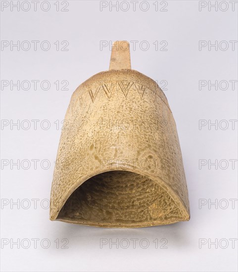 Model of a Bell (Goudiao), Eastern Zhou dynasty, Warring States period (480–221 B.C.), China, probably Zhejiang or Jiangsu province, China, Buff stoneware with incised decoration, 23.6 × 12.5 cm