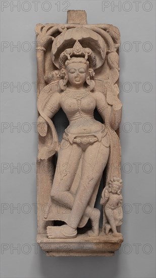 Celestial Beauty (Apsara), 8th century, India, Rajasthan, possibly Osian, Rajasthan, Sandstone, 83.8 × 28.9 × 15.3 cm (33 × 11 3/8 × 6 in.)