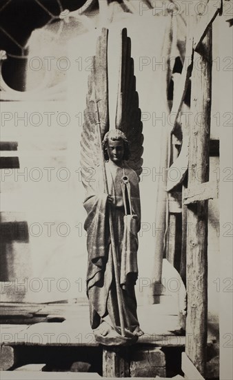 Angel, Sainte-Chapelle, 1853/54, Auguste Mestral, French, 1812–1884, France, Salted paper print, 33.4 × 20.7 cm (image/paper), 51.5 × 40.2 cm (mount)