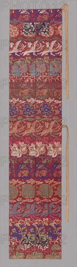 Ôhi (Stole), late Edo period (1789–1868)/ Meiji period (1868–1912), 1850/90, Japan, Heri, yô, and jô: silk, cotton and gold-leaf-over-lacquered paper strip, twill weave with twill interlacings of secondary binding warps and supplementary patterning wefts;, 139 x 29. 8 cm (54 3/4 x 11 3/4 in.)