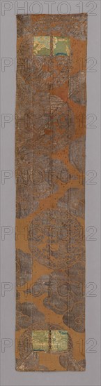 Ôhi (Stole), late Edo period (1789–1868), 1800/68, Japan, Heri, jô: silk and gold-leaf-over-lacquered-paper-strip, warp-float faced 3:1 'Z’ twill weave with plain interlacings of secondary binding warps and supplementary patterning wefts, shiten: silk and gold-leaf-over-lacquered-paper-strip, warp-float faced 2:1 'Z’ twill weave with weft-float faced 1:2 'S’ twill interlacings of secondary binding warps and supplementary patterning wefts, lining: silk, plain weave, 146.5 x 29.25 cm (57 5/8 x 11 1/2 in.)