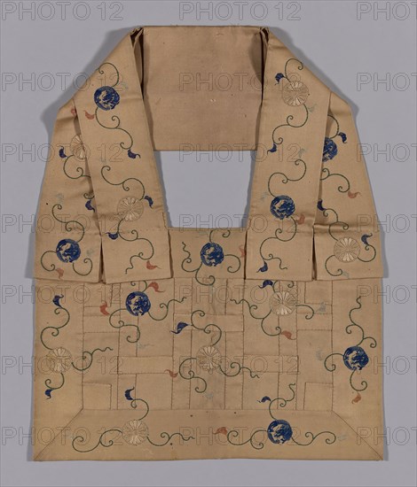 Kesa, Meiji period (1868–1912), 1870/1900, Japan, Wool, warp-float faced 4:1 satin weave, embroidered with silk, in satin and paper-padded satin stiches, laidwork and couching, lined with silk, 4:1 satin damask, 80.1 x 63.2 cm (31 1/2 x 24 7/8 in.)