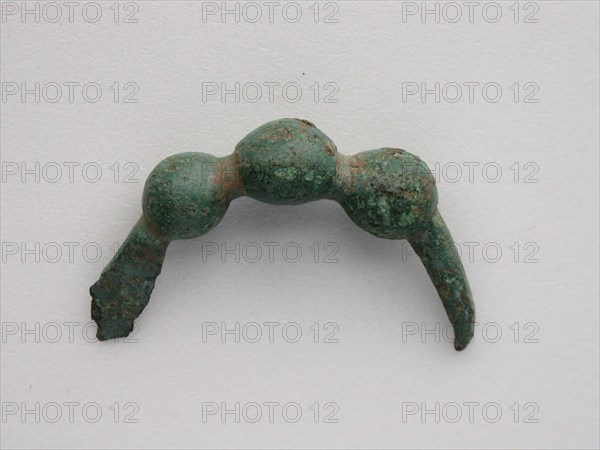 Bow Fibula, Geometric Period (800–700 BC), Greek, Thessaly, Greece, Bronze, 3.1 × 5.0 × 1.2 cm (1 1/4 × 2 × 1/2 in.)