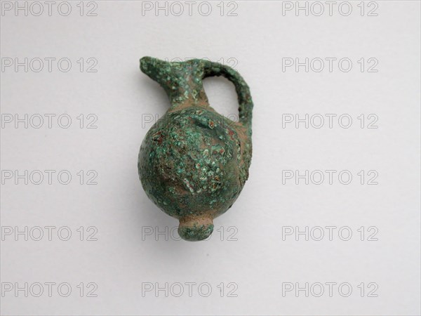 Jug, Geometric Period (800–700 BC), Greek, Thessaly, Greece, Bronze, 3.4 × 2.0 × 1.9 cm (1 3/8 × 3/4 × 3/4 in.)