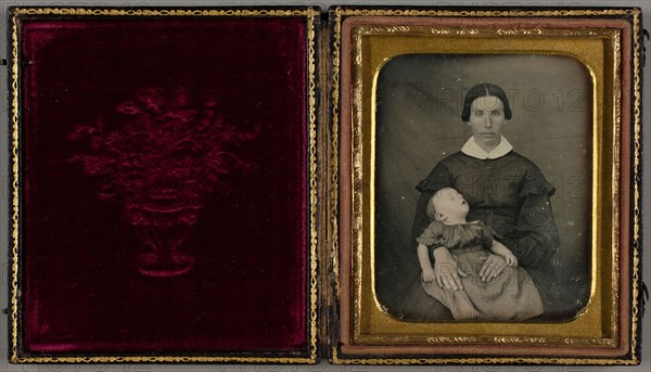 Untitled (Mother with Dead Child), 1839/60, Probably American, 19th century, United States, Daguerreotype, 8.3 x 7 cm (plate), 9.3 x 8 x 1.5 cm (case)