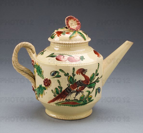Teapot, c. 1770, Leeds, England, Leeds, Lead-glazed earthenware (creamware) and polychrome enamels, 12.7 x 15.6 x 8.3 cm (5 x 6 1/8 x 3 1/4 in.)