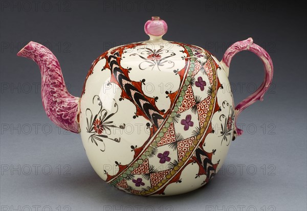 Teapot, c. 1770, Leeds, England, Leeds, Lead-glazed earthenware (creamware) and polychrome enamels, 13.3 x 19.4 x 11.4 cm (5 1/4 x 7 5/8 x 4 1/2 in.)
