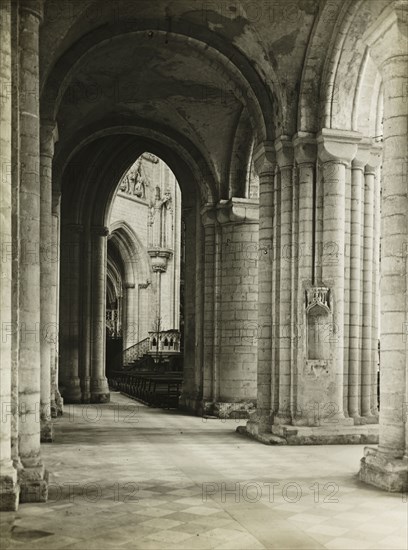 Ely Cathedral: North Aisle to East, 1891, Frederick H. Evans, English, 1853–1943, England, Lantern slide, 8.2 × 8.2 cm