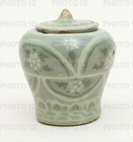 Miniature Covered Jar, Goryeo dynasty (918–1392), 12th/13th century, Korea, South Korea, Stoneware with underglaze inlaid decoration of green and white clays, H. 6.5 cm (2 9/16 in.), diam. 5.5 cm (2 3/16 in.)