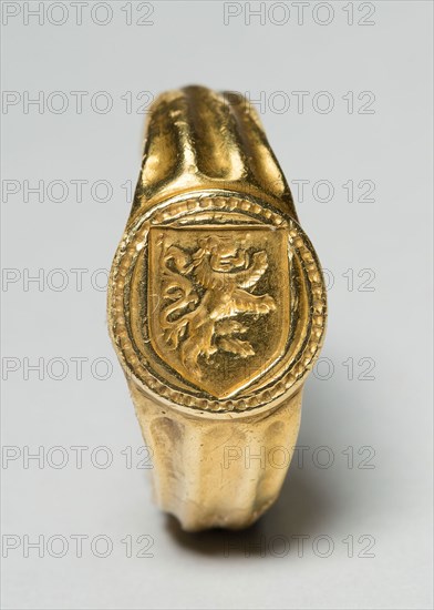 Signet Ring with a Rampant Lion, 1475/1500, Netherlandish, probably Bruges, Bruges, Gold, Circumference: 6.4 cm (2 1/2 in.), Diameter: 2 cm (3/4 in.)