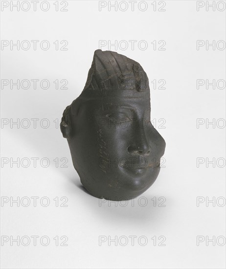 Fragment of a Head from a Statue of a King, Late Period, Dynasty 30 (380–343 BC), Egyptian, Egypt, Greywacke, 10.6 × 8 × 5.4 cm (4 9/16 × 3 1/8 × 2 1/8 in.)