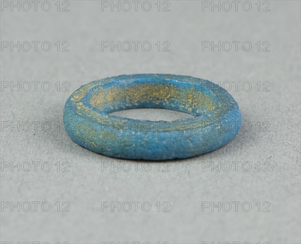 Ring, New Kingdom, Dynasties 18–20 (about 1350–1069 BC), Egyptian, Egypt, Faience, W. 0.3 cm (1/8 in.), diam. 1.9 cm (3/4 in.)