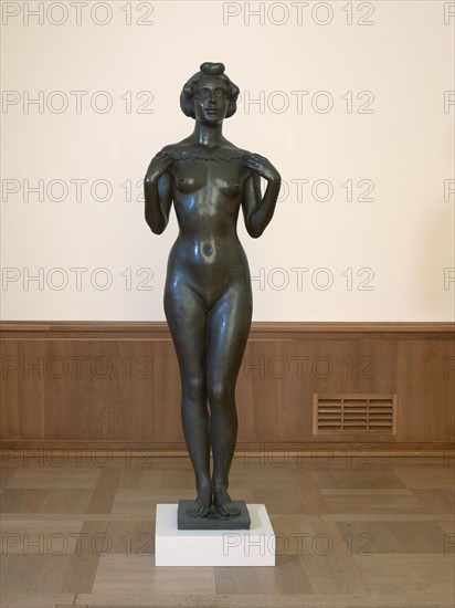 Le printemps, 1910/11, bronze, 168 x 50 x 31 cm, signed on the plinth: A. Maillol, Giesserstempel: C. Valsuani Cire perdue, Stiftung Im Obersteg, deposit in the Kunstmuseum Basel 2004, Aristide Maillol, Banyuls-sur-Mer/Pyrénées-Orientales 1861–1944 Banyuls-sur-Mer/Pyrénées-Orientales