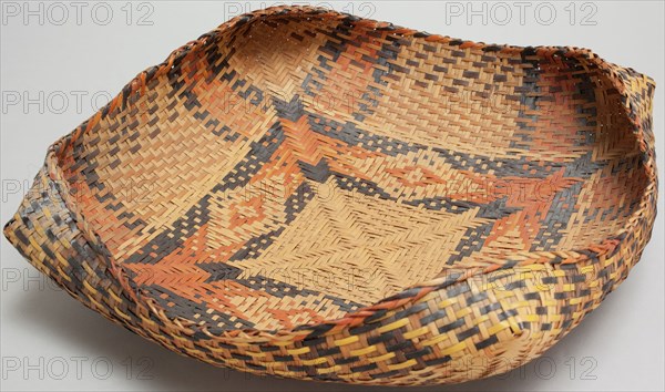 Chitimacha, Native American, Basket, between 1890 and 1910, cane, Overall: 2 3/4 × 9 1/2 × 10 inches (7 × 24.1 × 25.4 cm)