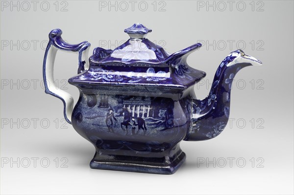 Unknown (English), Mt. Vernon, The Seat of the Late Gen'l Washington Teapot, between 1820 and 1830, white earthenware with blue transfer-printed decoration, Overall: 6 1/2 × 10 1/8 × 4 1/8 inches (16.5 × 25.7 × 10.5 cm)