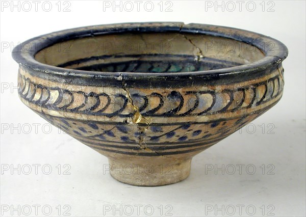 Islamic, Iranian, Sultanabad Bowl, late 13th - 14th century, Composite body with under-glaze painted decoration, Overall: 3 3/4 × 6 1/4 inches (9.5 × 15.9 cm)