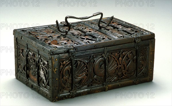 Casket with Carved Roundels, between 1300 and 1350, wood, wrought iron, pigment, Overall: 5 1/2 × 12 1/4 × 8 3/4 inches (14 × 31.1 × 22.2 cm)
