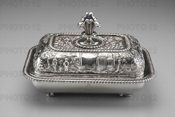 Samuel Kirk, American, 1793-1872, Dish, between 1835 and 1843, silver, Overall: 6 3/4 × 11 1/2 × 8 1/2 inches (17.1 × 29.2 × 21.6 cm)