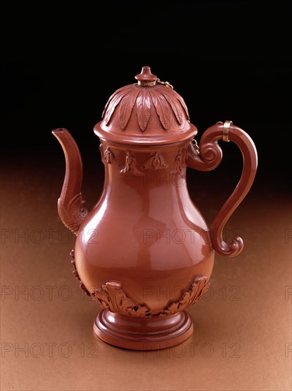 Johann Friedrich Böttger, German, 1682-1719, Coffeepot, 1710/1715, stoneware, silver, gold, Overall: 7 x 3 3/4 x 5 3/8 in. ( 17.8 x 9.5 x 13.7 cm)