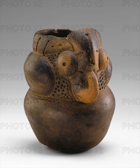Weeden Island, Native American, Vessel, between 400 and 600, clay, Overall: 7 1/8 × 5 1/2 inches (18.1 × 14 cm)