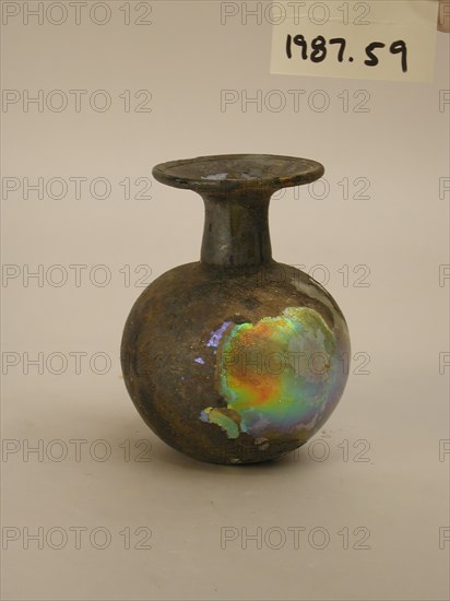 Roman, Flask, 3rd/4th Century AD, Free-blown, Height x Diameter: 4 1/8 x 3 in. (10.5 x 7.6 cm)